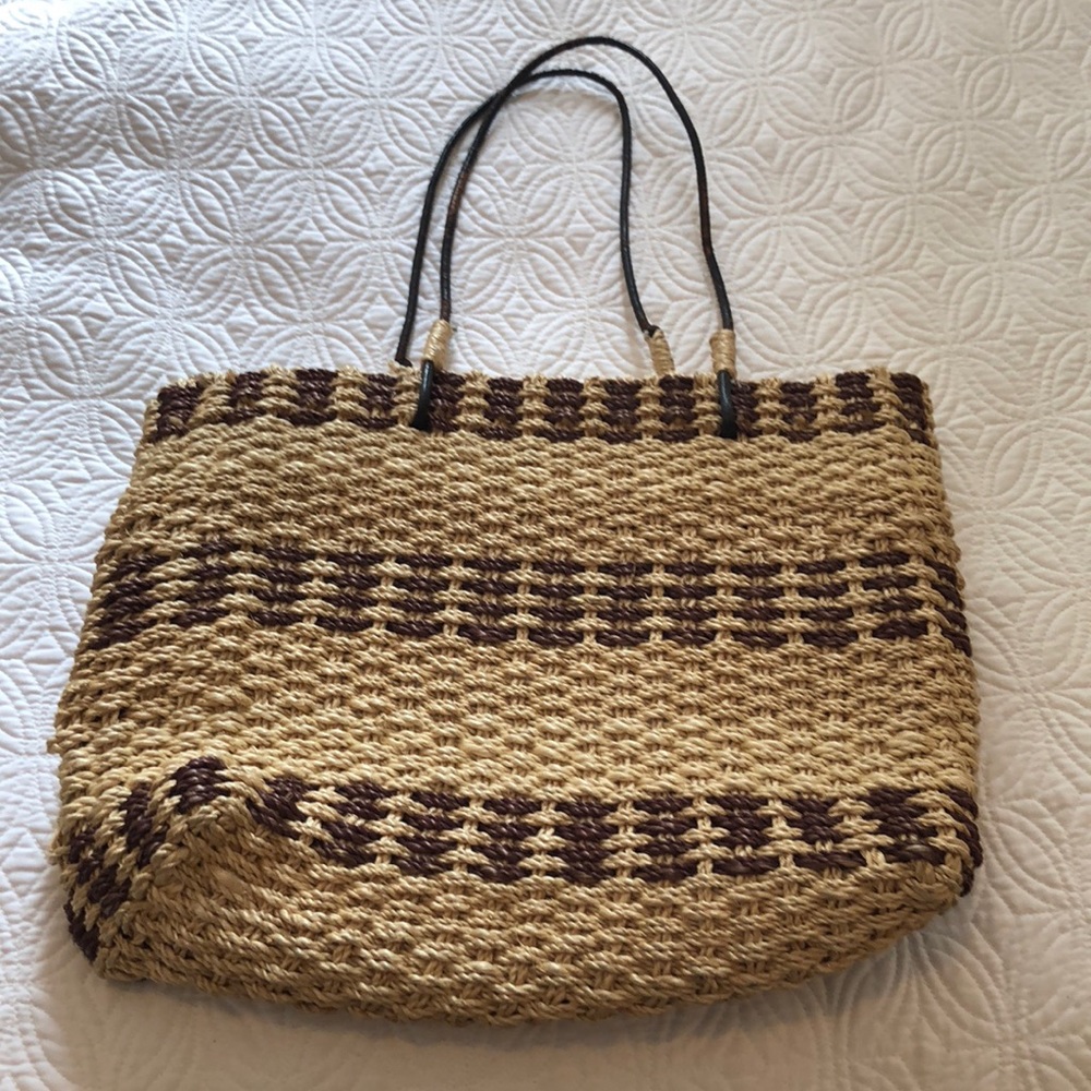 Vintage 1970 basket bag